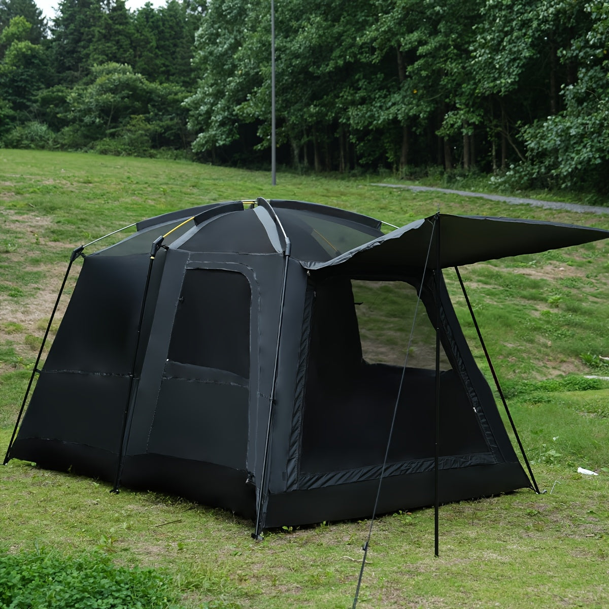 Outdoor Portable And Easy to Set Up Tents, Double-layer Design Family Tents